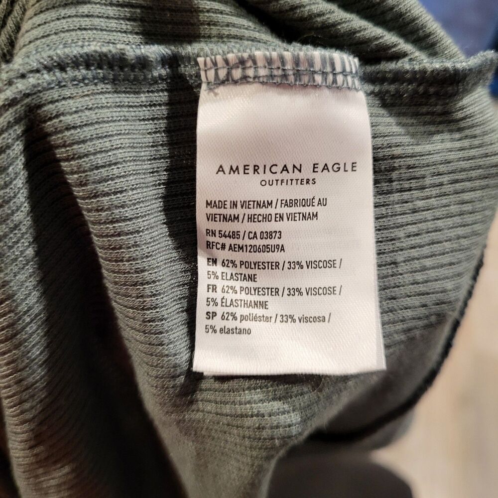American Eagle Open Back Short Sleeved Yogo Top Womens Size Small - Picture 8 of 8